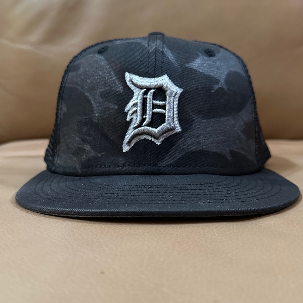 Detroit Tigers New Era 9Fifty Camo Snapback trucker mesh hat - ONE OF A KIND